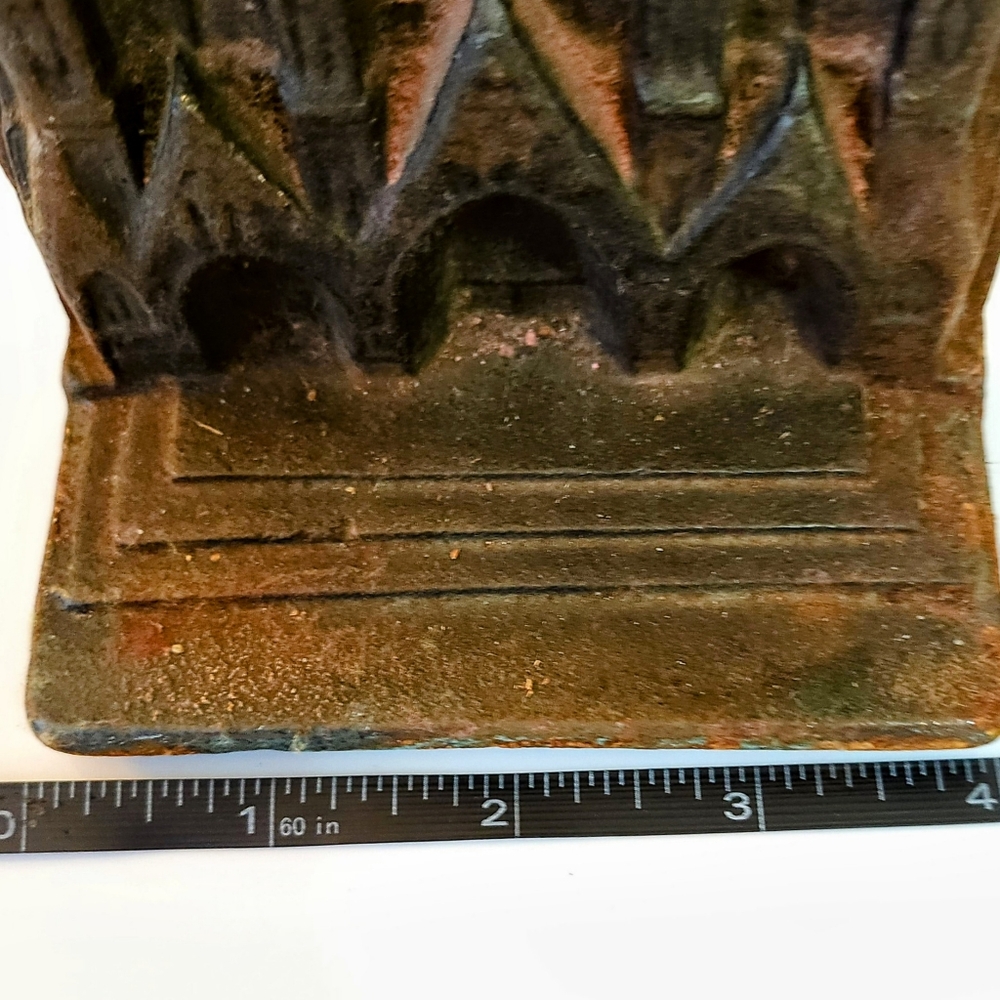 Single Bookend Antique Cast Iron Bronze Ornate Detailing Notre Dame Cathedral - Picture 10 of 16